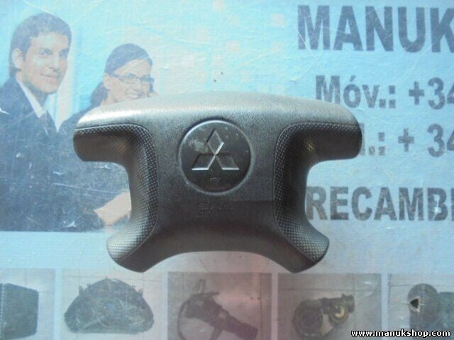 Fahrer Lenkrad Mitsubishi Montero Pajero V70 2003-2006 MR510987 D93005505