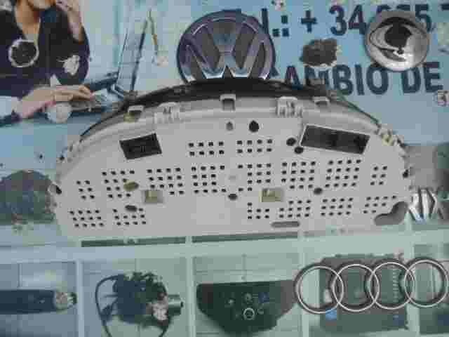 Kombiinstrument Tacho Kia Sorento II 940133E250 94013-3E250 11000985300K