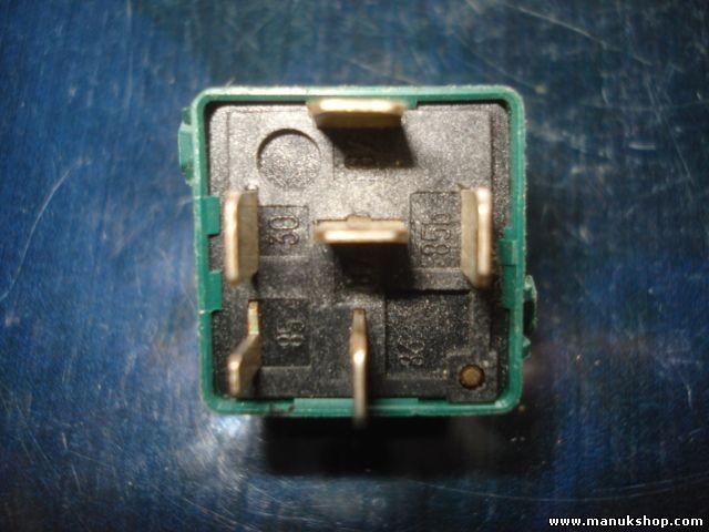 Relais BMW E32 E34 E36 61.36-8350566 61368350566 V23134K52X166