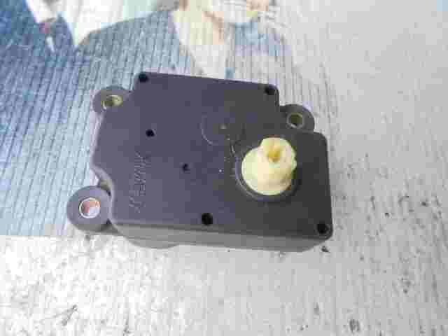 Stellmotor Heizung Volvo XC90 S60 V70 BEHR 74935G 74935 G 161003