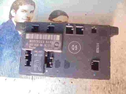Türsteuergerät Mercedes C-Klasse W203 2038205626 Q5 (01) (R) TEMIC 351324