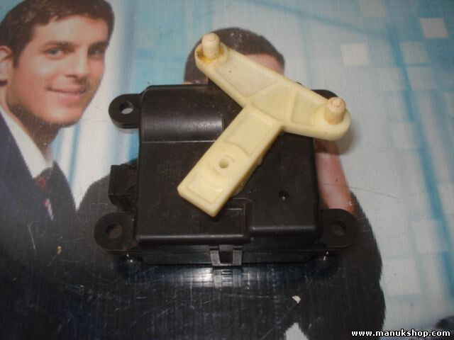 Stellmotor Heizung Nissan Primera P12 Almera 3T050 30820 3T05030820 020109