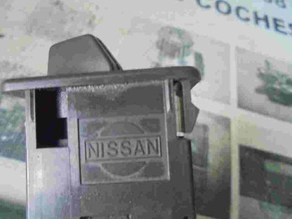 Leuchtweitenregelung Schalter Nissan Terrano WD21 I Pathfinder NILES
