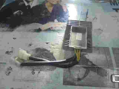 Spannungsregler Kymco Yager GT 200i Xciting 250 300 500 REG14 D406 REG14-KED9