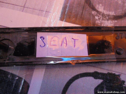Emblem Logo hinten rear SEAT 124 D 37001
