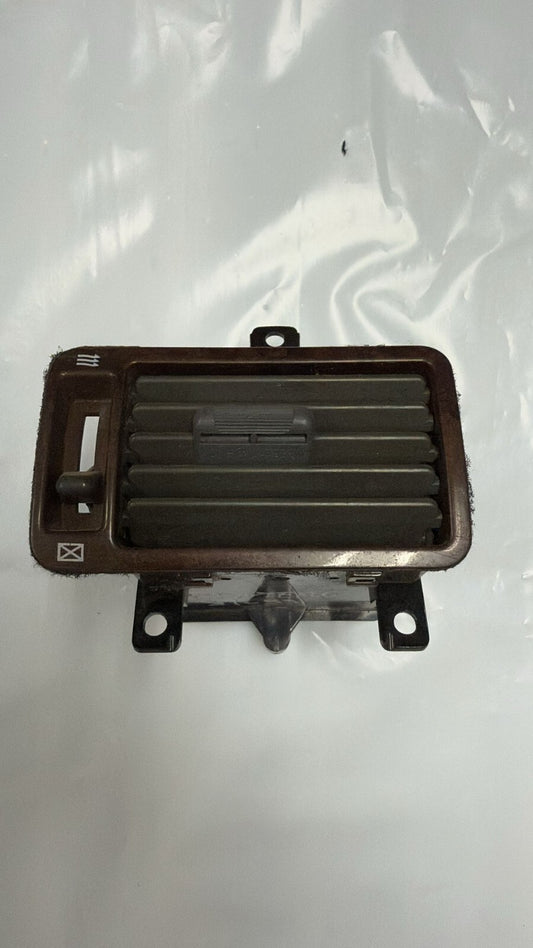Lüftungsdüse Links Mitsubishi Pajero Montero 4M40 V46W 1991–1999 MB65217.