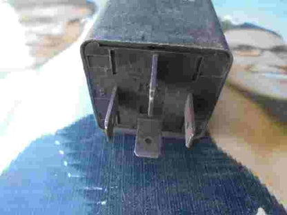 Relais BMW E30 318i 613513861692 61.35-1 386 169.2 LK 05999700 05 9997 00