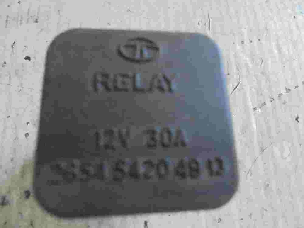 Relais / Tata 265454204913 12V 30A