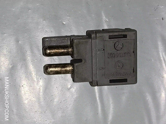Sperrdiode Diodenstecker Mercedes-Benz W124 W126 S201 0005401981 000 540 19 81