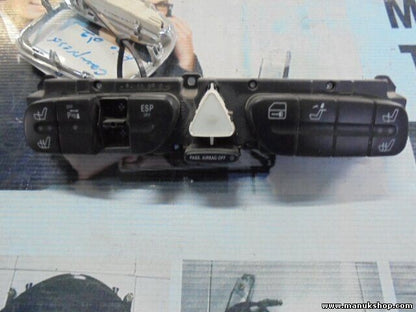 Warnblink Sitzheizung ESP schalter Mercedes-Benz CLK 2038216579 3306100400