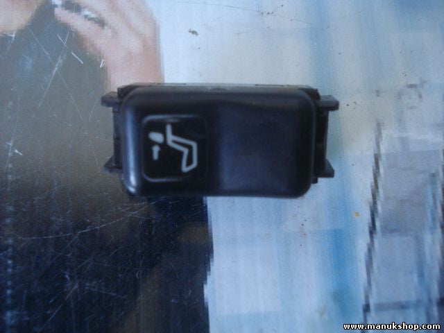 Schalter Kopfstützen Mercedes-Benz W124 1248214751 124 821 47 51