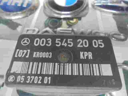 Kraftstoffpumpe relais Mercedes  W124 W201 0035452005 (07) KR0003 LK 05370201