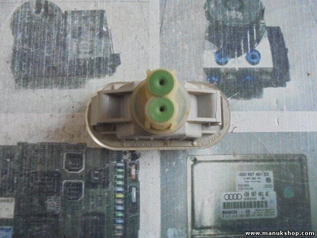 Seitenblinker Blinker Kotflügel links Nissan Terrano Ford Maverick 26160AX001