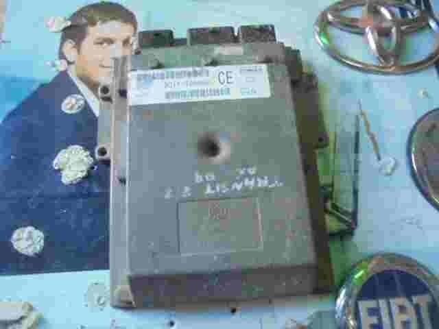 Motorsteuergerät Ford Tansit 2.4 8C1112A650CE 8C11-12A650-CE FoMoCo 4FCD DGU-101