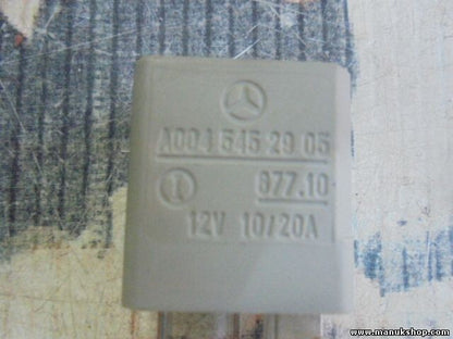 Relais Mercedes-Benz Sprinter A0045452905 677.10/