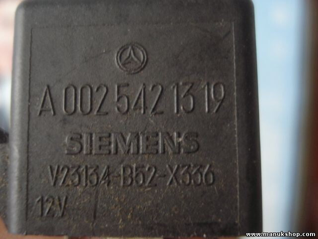 Relais Mercedes A-Klasse W168 SIEMENS A0025421319 V23134-B52-X336 V23134B52X336