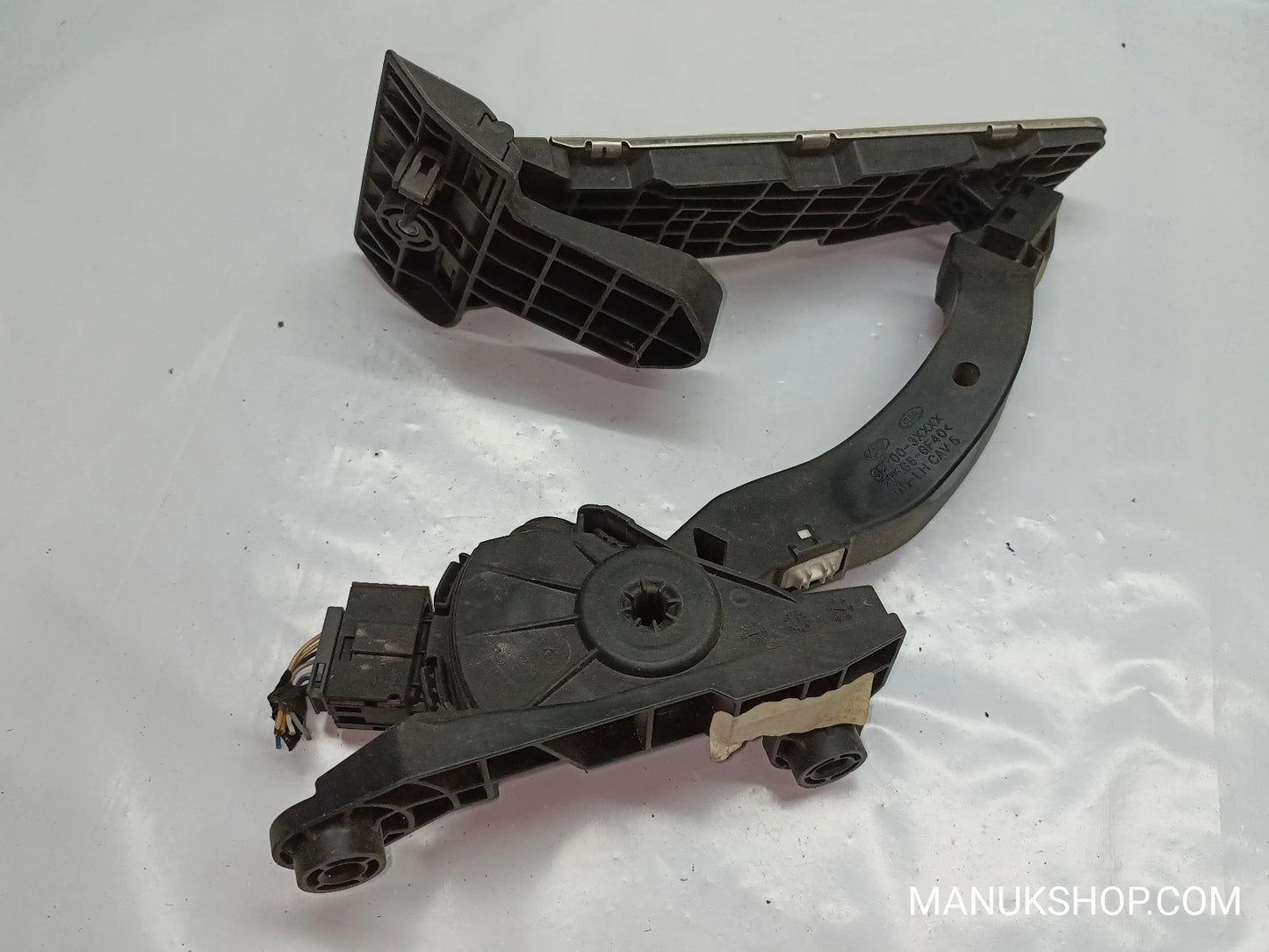 Gaspedalstellung  Kia Cerato Ceed Hyundai I30 327003XXXX 32700-3XXXX PA66GF40