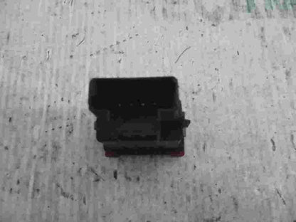 Warnblinkschalter Iveco Daily 69501526