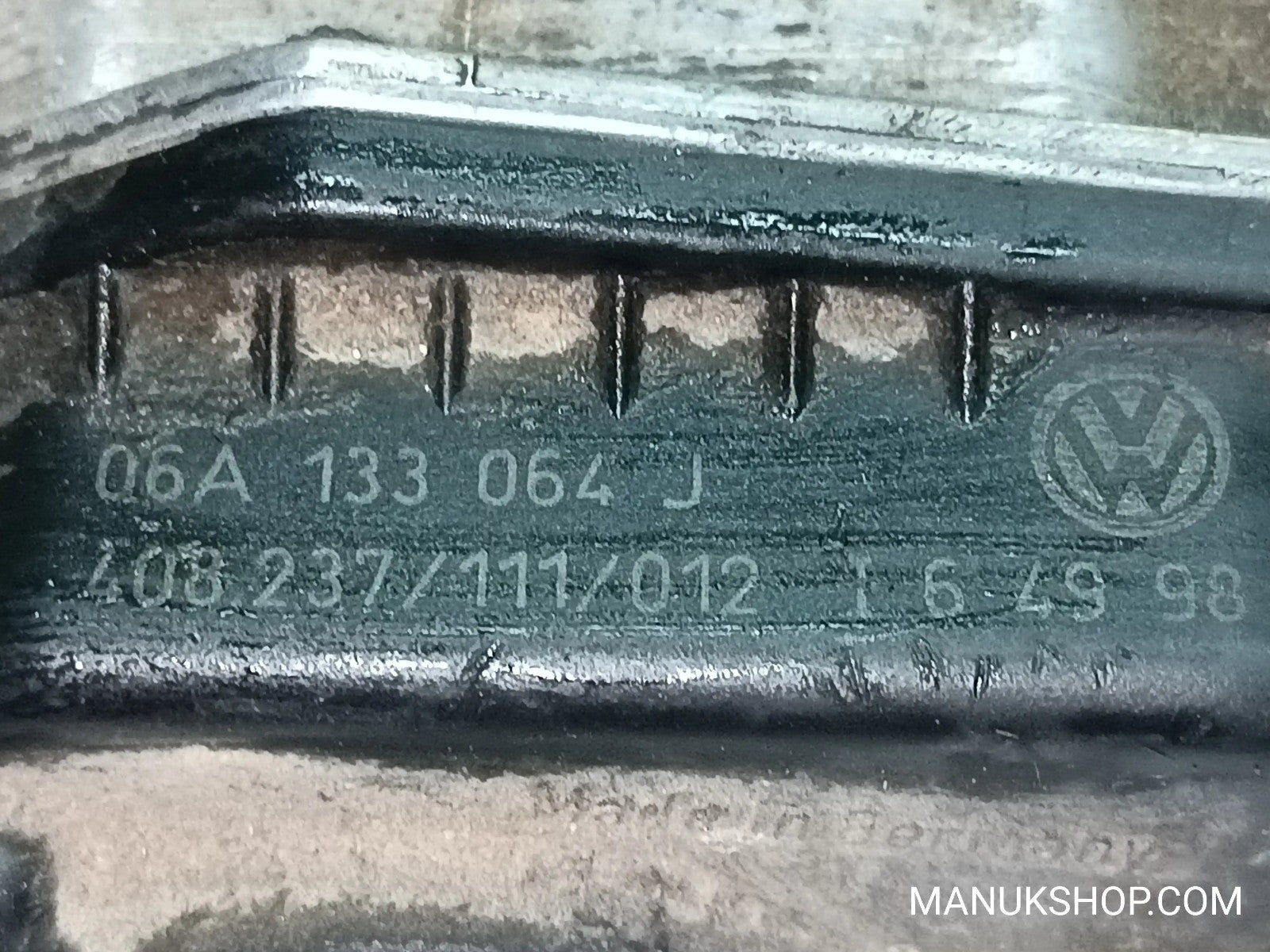 Drosselklappe  Audi A3 A4 A5 A6 VW Golf 06A133064J 06A 133 064 J 408237111012