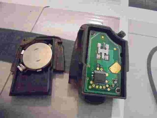 Funkfernbedienung Schlüssel Gehäuse Skoda 1J0959753AA 1JO959753AA HELLA 433 MHZ