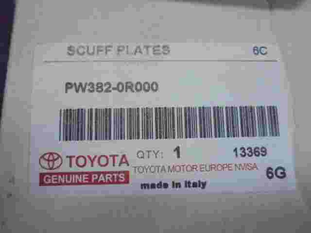 Einstiegsleisten Leiste Schweller Blende vorne links Toyota IV RAV 4 PW3820R000
