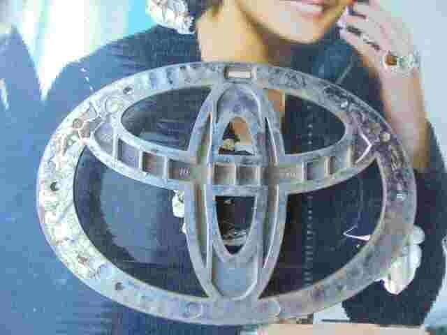 Emblem Logo hinten  Toyota Carina 8307