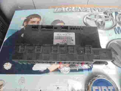 Sicherungskasten Mercedes-Benz C W203 2035451801 203 545 18 01 HELLA 5DK00848640