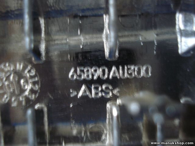Emblem Logo vorne Nissan Primera P12 65890AU300 65890 AU300