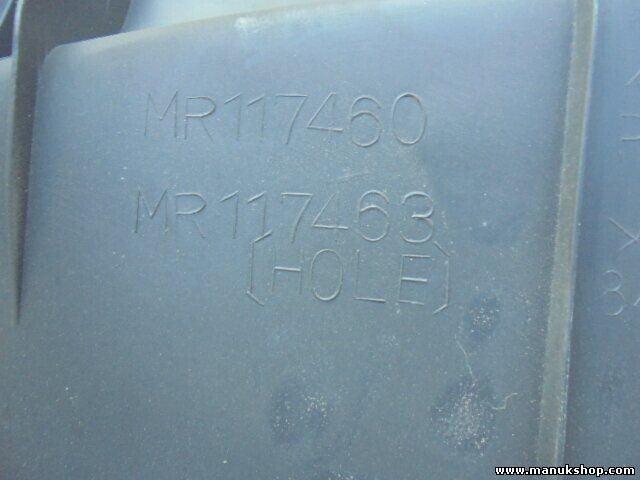 Armaturenbrett Mitsubishi L200 2.5 MR117463 MR117460 HOLE