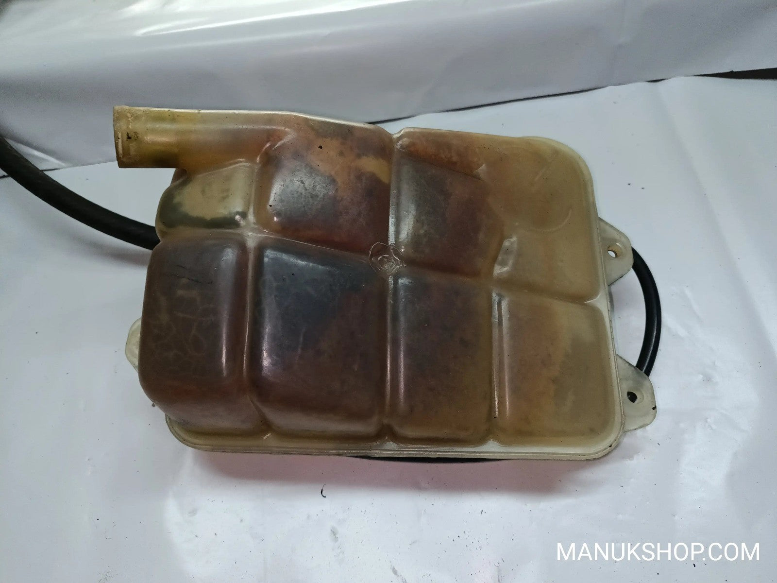 Ausgleichsbehälter Kühlwasser Mercedes-Benz W124 W126 W201 W202 1265001549