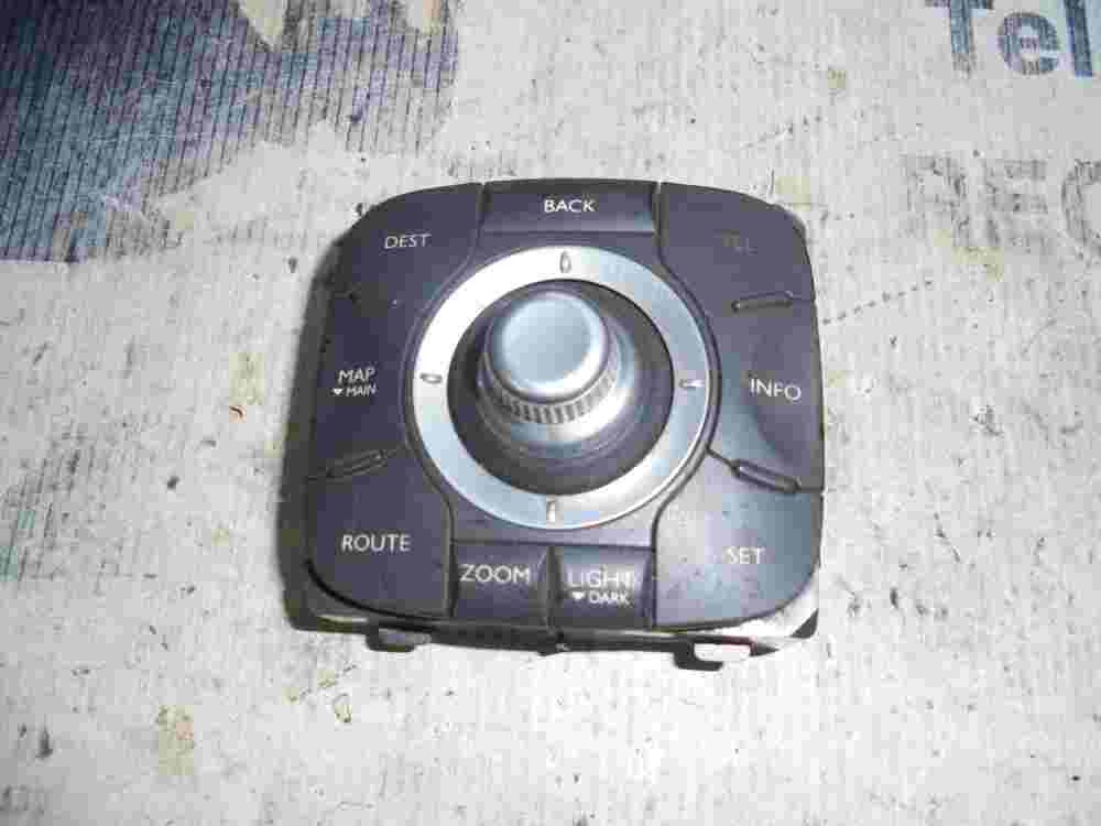 Schalter Radiobedienung Renault Laguna 8200326970 CSW-2000R