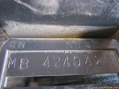 Lüftungsdüse Mitsubishi L200 MB424042 MB 424042 RH