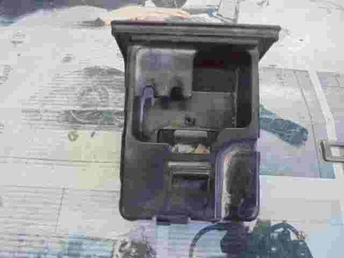 Aschenbecher Land Rover Discovery 1 (1994 -1998) PA66GF30 PA66-GF30 Bourbon