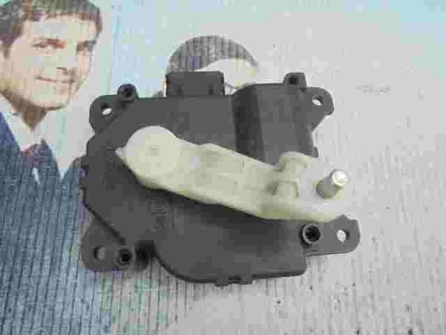 Stellmotor Heizung Honda CR-V Accord Subaru Legacy 1138002380 DENSO 257112V10F