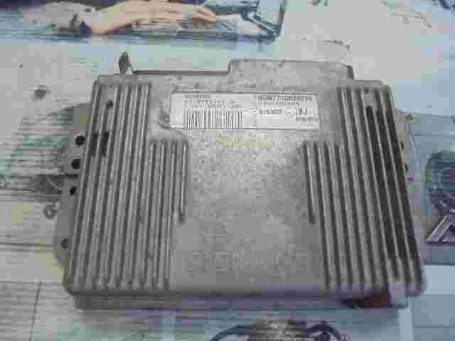 Motorsteuergerät Renault Megane INJ HOM7700868299 HOM 7700868299 S113717101D