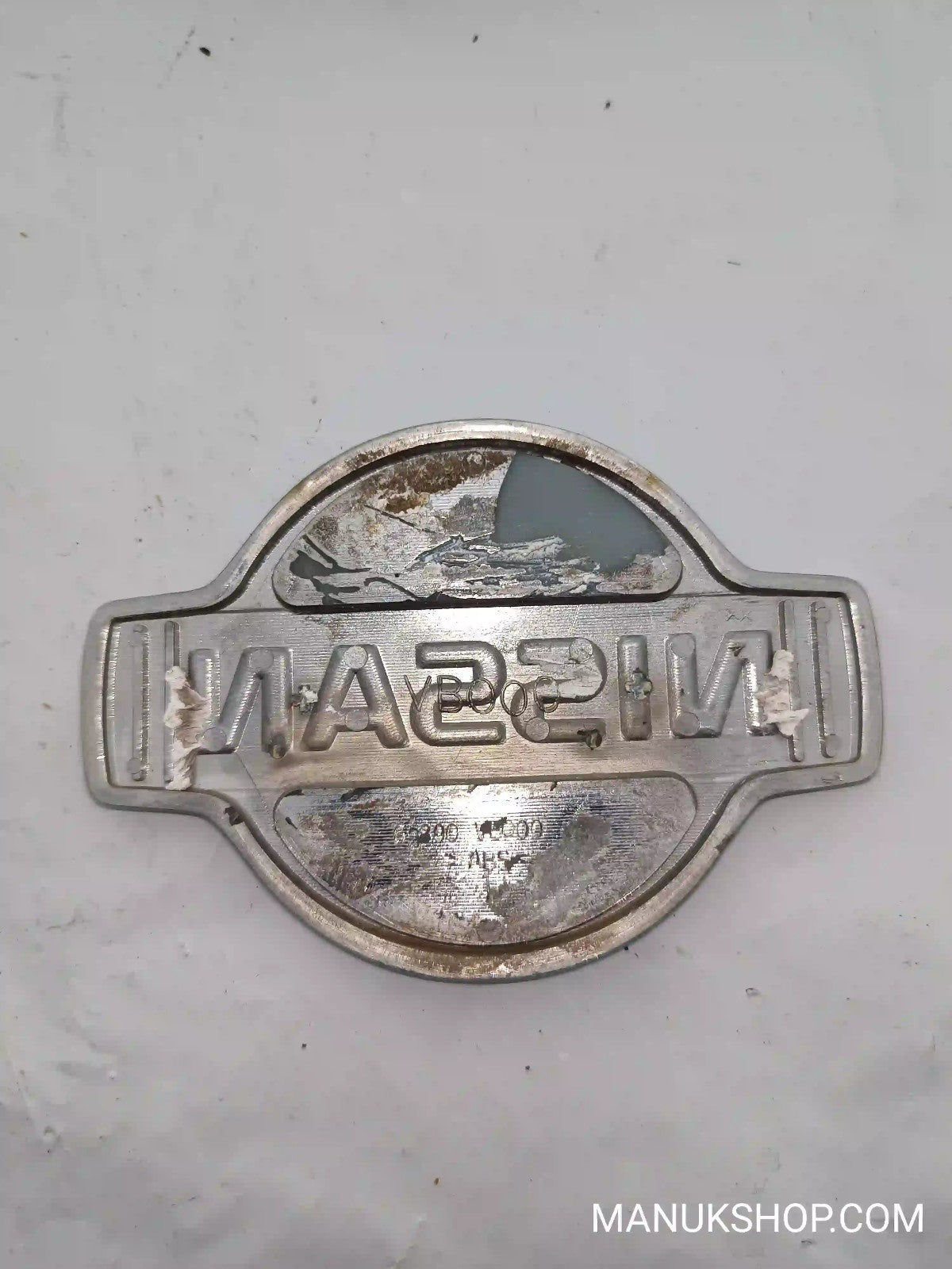 Emblem  Nissan Patrol Y61 Safari 62890VB000 62890-VB000