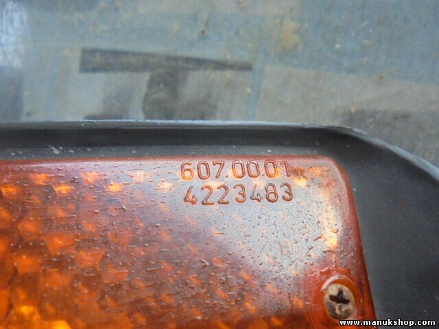 Blinker vorne rechts Lada Niva 1.6 4x4 6070001 607 00 01 607.00.01 4223483