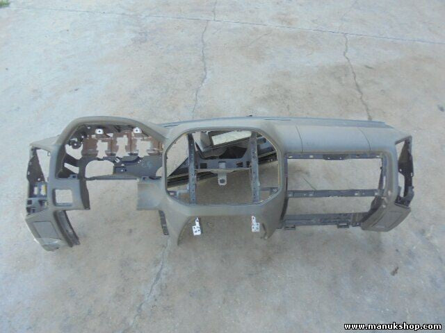 Armaturenbrett Mitsubishi Montero Pajero III V60 MR 4024C1 MR4024C1 MR402401
