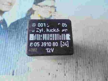 Relais Kickdown Abschaltung Mercedes-Benz W124 0035454905 05391080 (04)