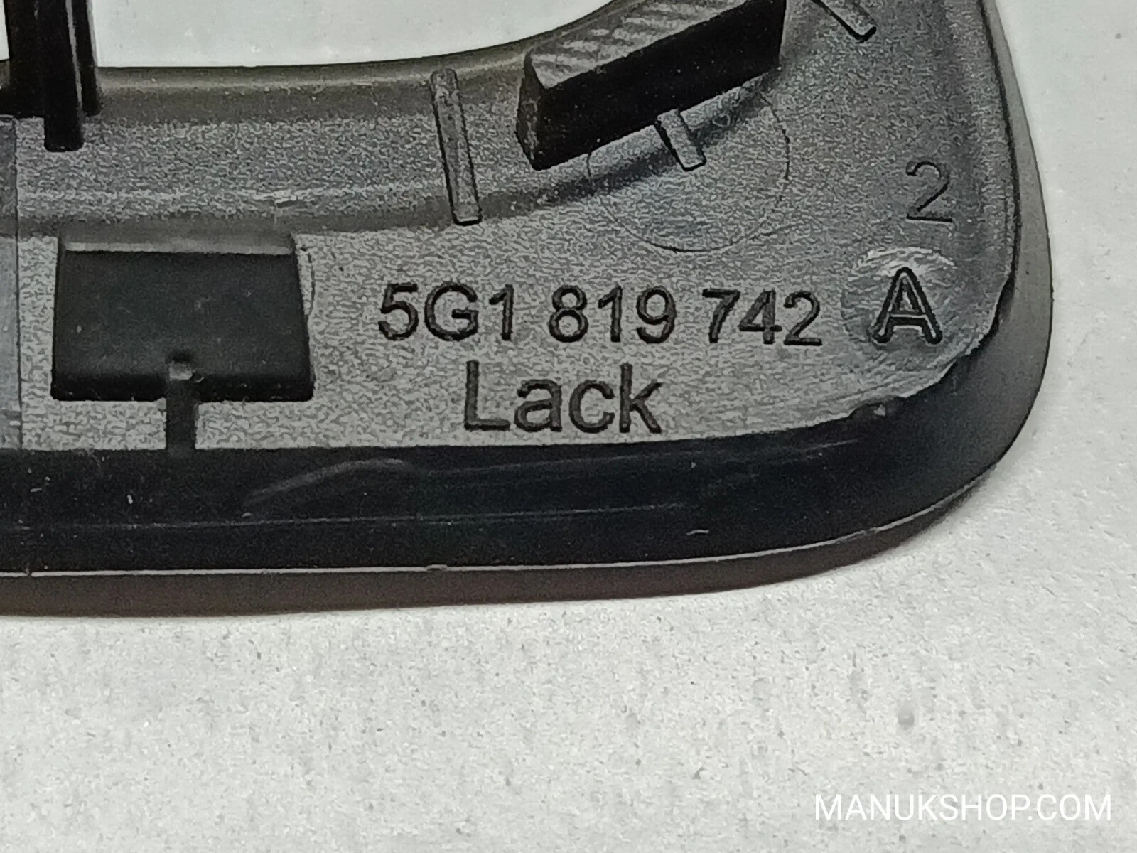 Mittelkonsole Abdeckung Verkleidung Blende Rahmen VW Volkswagen Golf 5G1819742