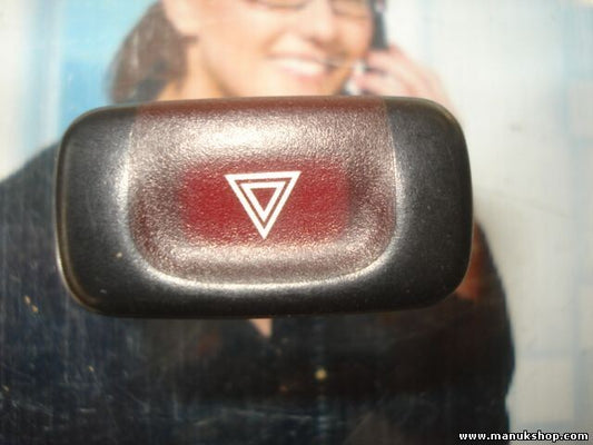 Warnblinkschalter Nissan Sunny 151T