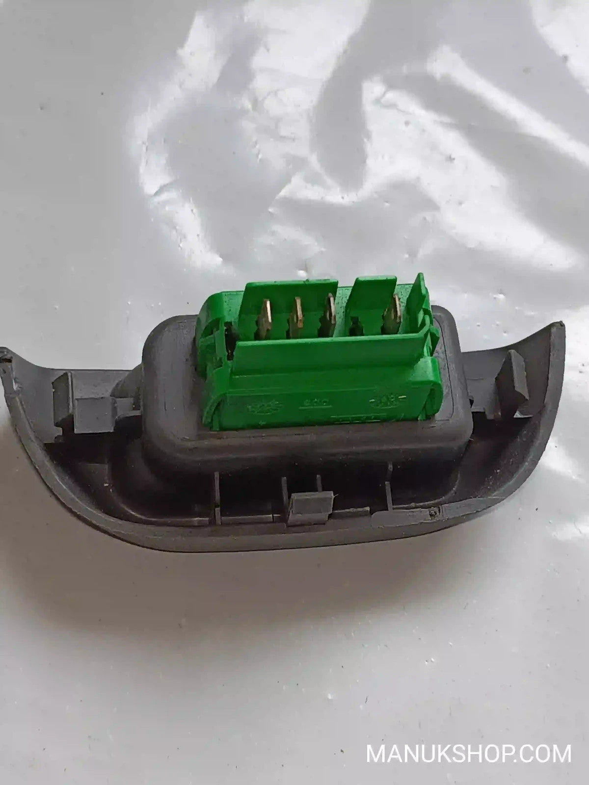 Fensterheber schalter Citroen C1 Peugeot 107 Toyota 742320H010 646100HC1CA