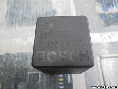 Arbeitsstromrelais MAN BOSCH 0332019204 0 332 019 204