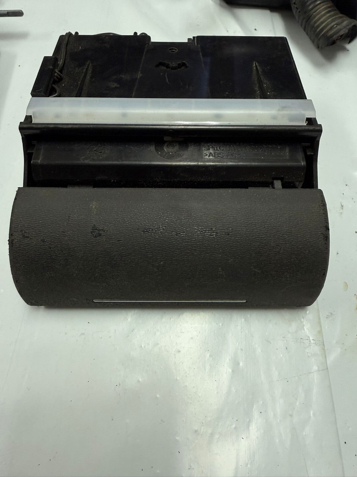 Aschenbecher Audi A3 8L0 857 951 8L0857951M6PS 8L0857951M 6PS SARNATECH