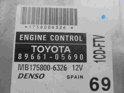 Motorsteuergerät Toyota Avensis 2 T250 1CDFTV 8966105690 MB1758006326 1758006326