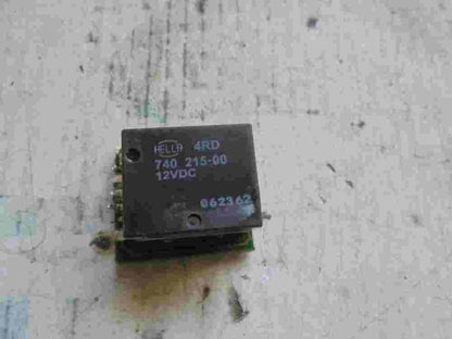 Relais HELLLA 4RD74021500 4RD 740 215-00 12VDC 062362