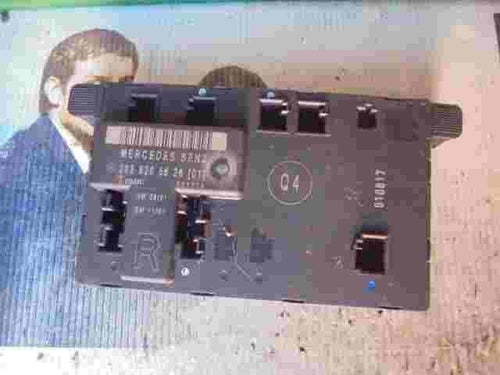 Türsteuergerät Mercedes C-Klasse W203 2038205626 Q4 (01) (R) TEMIC 351324
