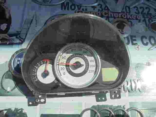 Kombiinstrument Tacho  Mazda 2 AMDF73B AM DF73 B D01J55430 7H30 D01J55430K9001