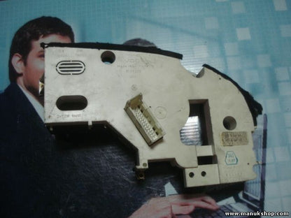Anzeige Kombiinstrument Tacho Audi 80 90 81117628