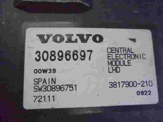 Steuergerät Zentralelektronik Volvo S40 00W39 30896697 SW30896751 3817900210